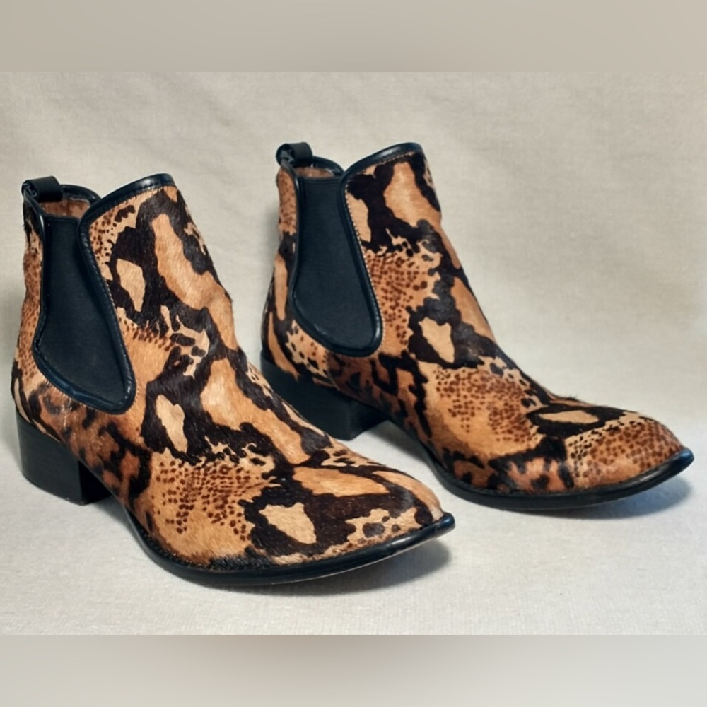 Donald Pliner haircalf animal print booties!! Gently used! Great condition!